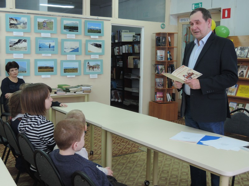 Мишенков Александр Григорьевич читает свои новые стихи.